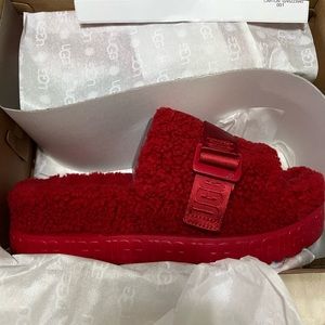 Red Uggs slides
